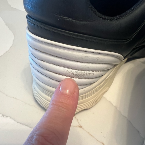 Chanel black leather sneakers shoes CC logo 39.5 - Picture 10 of 16